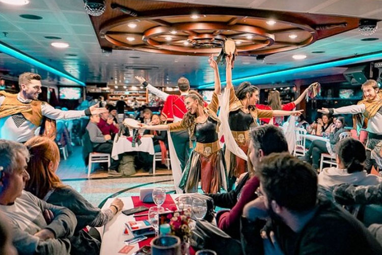 turca crucero en estambul