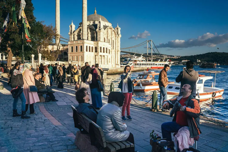 Fotos con vestido largo en Ortaköy