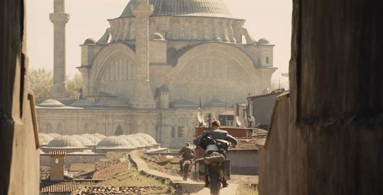 bond skyfall istanbul james bond teras grand bazaar